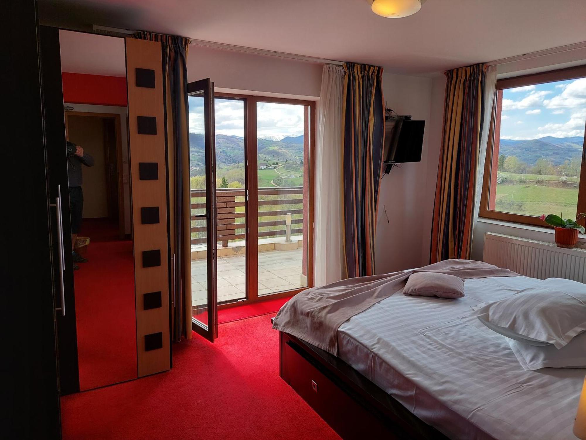 Pension Chalet Poiana Marului Ranch Экстерьер фото
