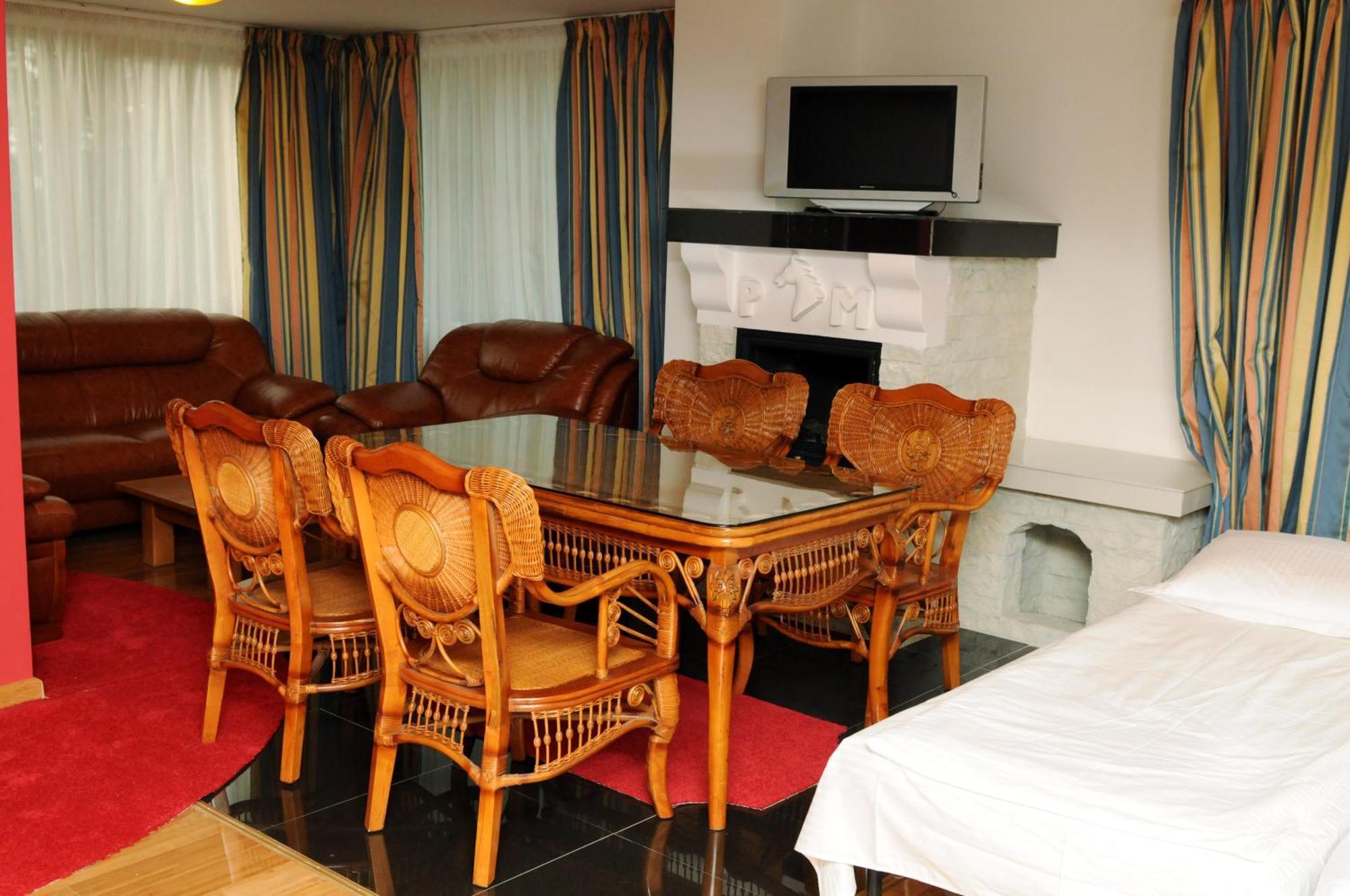 Pension Chalet Poiana Marului Ranch Экстерьер фото